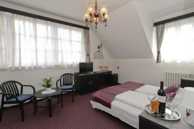 ブダブダ格安ホテル、ブダペストの安いホテルの部屋、 - Hotel Budai Budapest - ブダペストの便利な位置で安いホテル