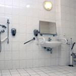 ブダペストにある障害者用浴室のためのCEホテルベストライン