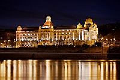 Danubius Hotel Gellert Thermal & Spa Hotel Budapest - キャッスルホテル - Gellért Hotel**** Budapest - ブダペスト Hotel Gellert Budapest