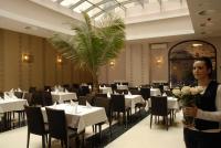 レストランCarat Hotel Budapest ハンガリ―の首都のブダペストにある新し4つ星ホテル
