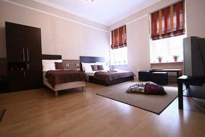 Central 21 Budapest - ブダペストのセントラル21は町の中心に位置し、数時間のご利用も可能です - Central Hotel*** 21 Budapest - ブダペスト中心にある格安ホテル、セントラル　ホテル　21