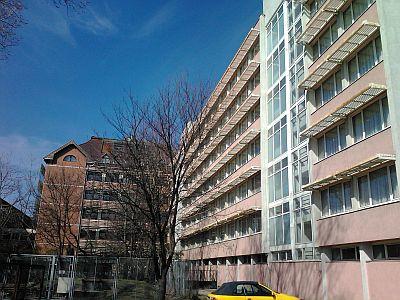 Pest Inn Hotel  - ペシュトインホテル -　ク－バ－ニャキシュペスト近くのク－バ－ニャ駅にございます - Pest Inn Hotel Budapest*** - ペシュト イン ホテル ブダペスト - ブダペスト10区にある改築オ-プンした格安ホテル