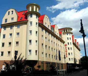 ラマダホテル　ブダペスト Leonardo Budapest Hotel  - Leonardo Hotel**** Budapest - ラマダホテル　ブダペスト - ペトゥーフィ橋近くの4ツ星ホテル 