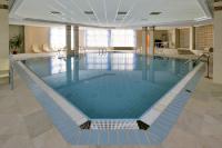 Rubin Wellness & Conference Hotel - Pool - Wellness Hotel Rubin